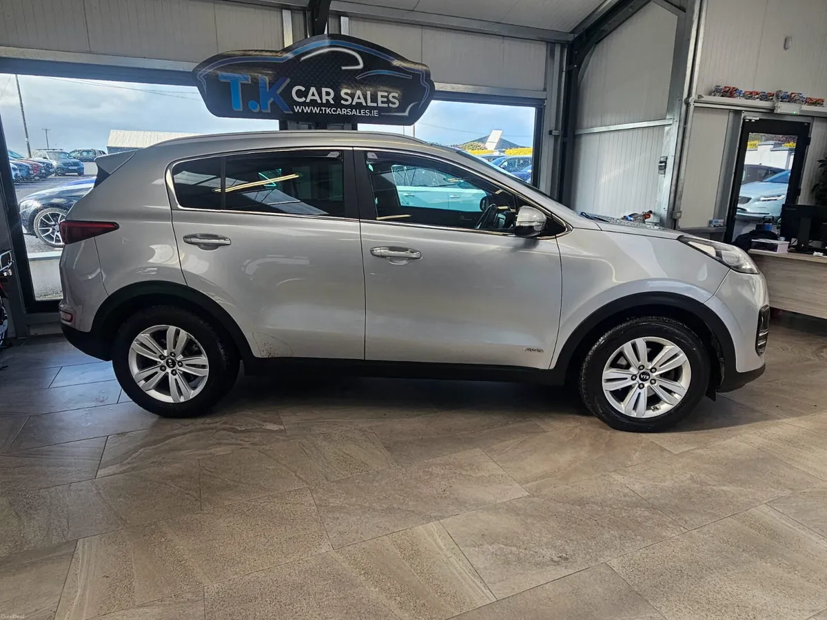 16 KIA SPORTAGE 2.0 DIESEL - Image 2