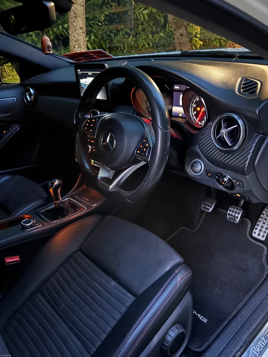 Mercedes-Benz A-Class 2017 - Image 3