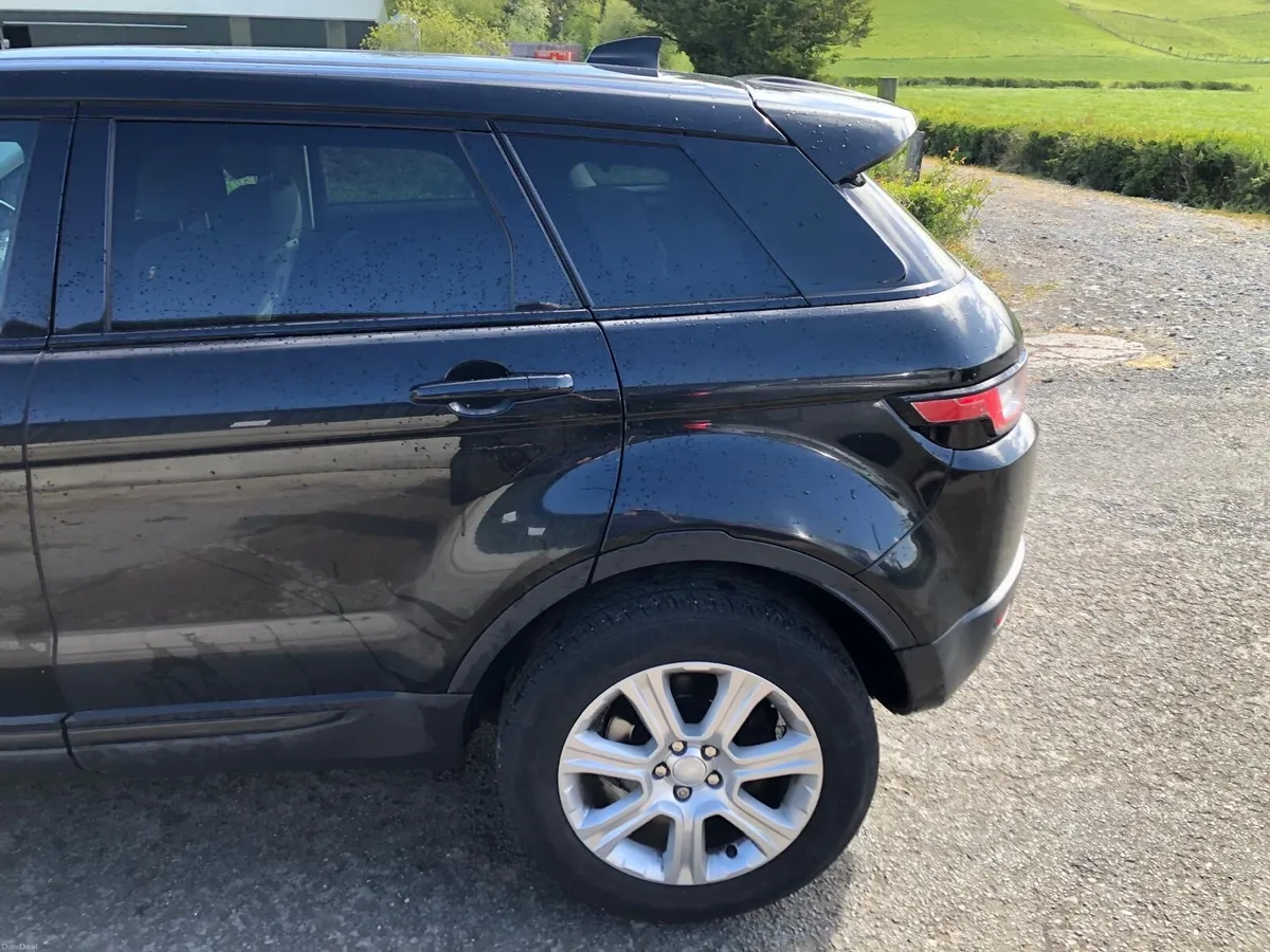Land Rover Range Rover Evoque 2018 - Image 3