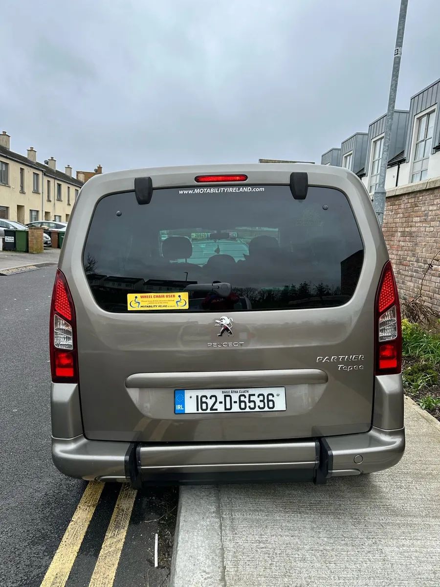 2016 Peugeot Partner Tepee 5 seats Wheelchair. - Image 2