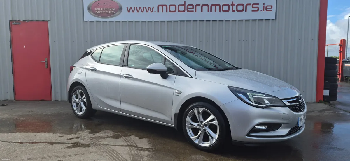 Opel Astra sri nav 1.6 cdti 110bhp low kms - Image 1