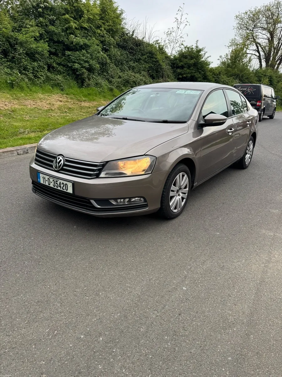 2011 Volkswagen Passat 1.6 TDI - Image 1