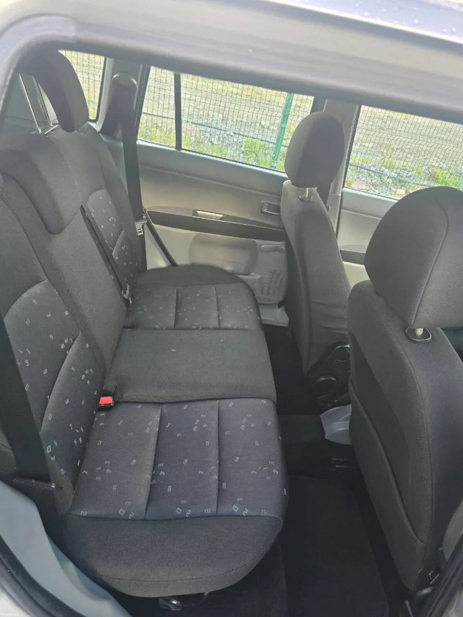 2005 Mazda 2 1.25 - Image 2
