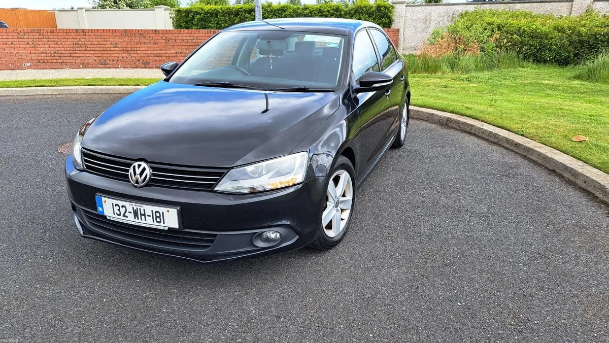 Volkswagen Jetta 2013 - Image 4