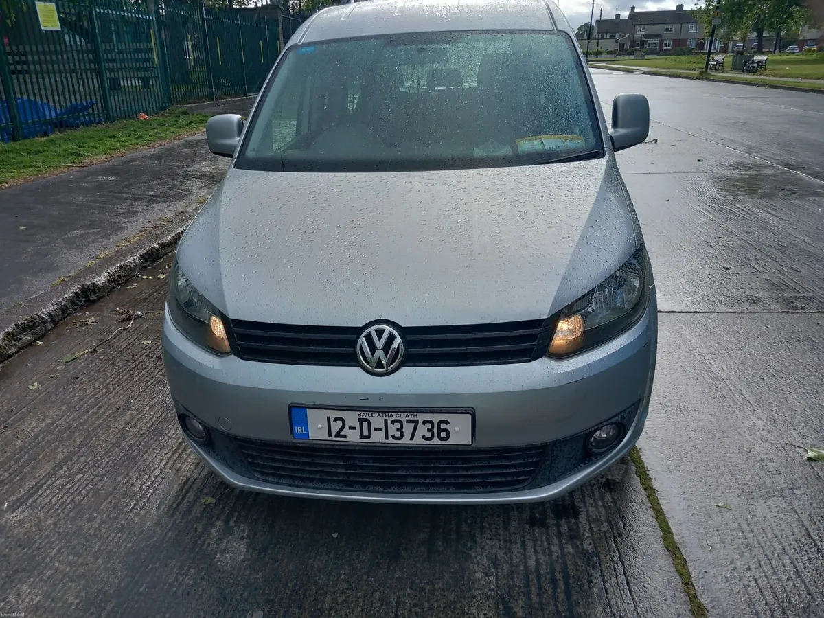 Volkswagen Caddy Maxi Life 2012 auto. - Image 3