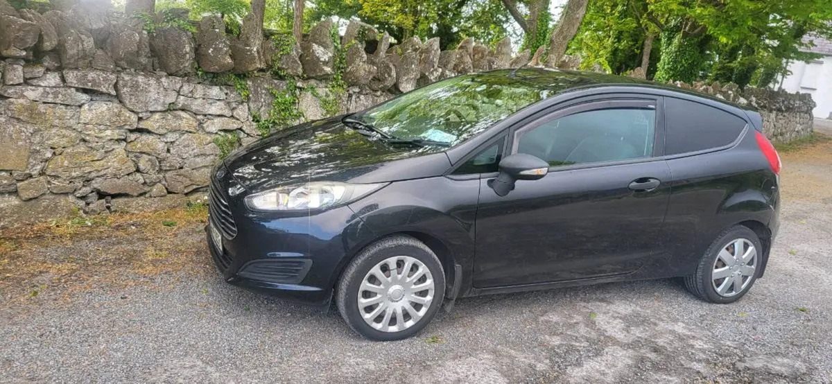 Ford Fiesta Van - Image 2