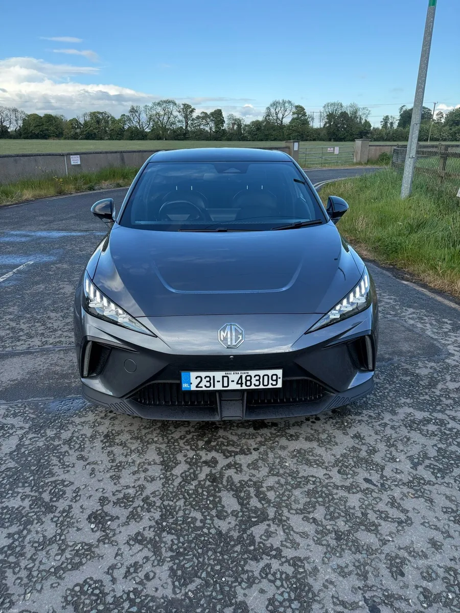 Mg 4 trophy EV 64kw long range - Image 2