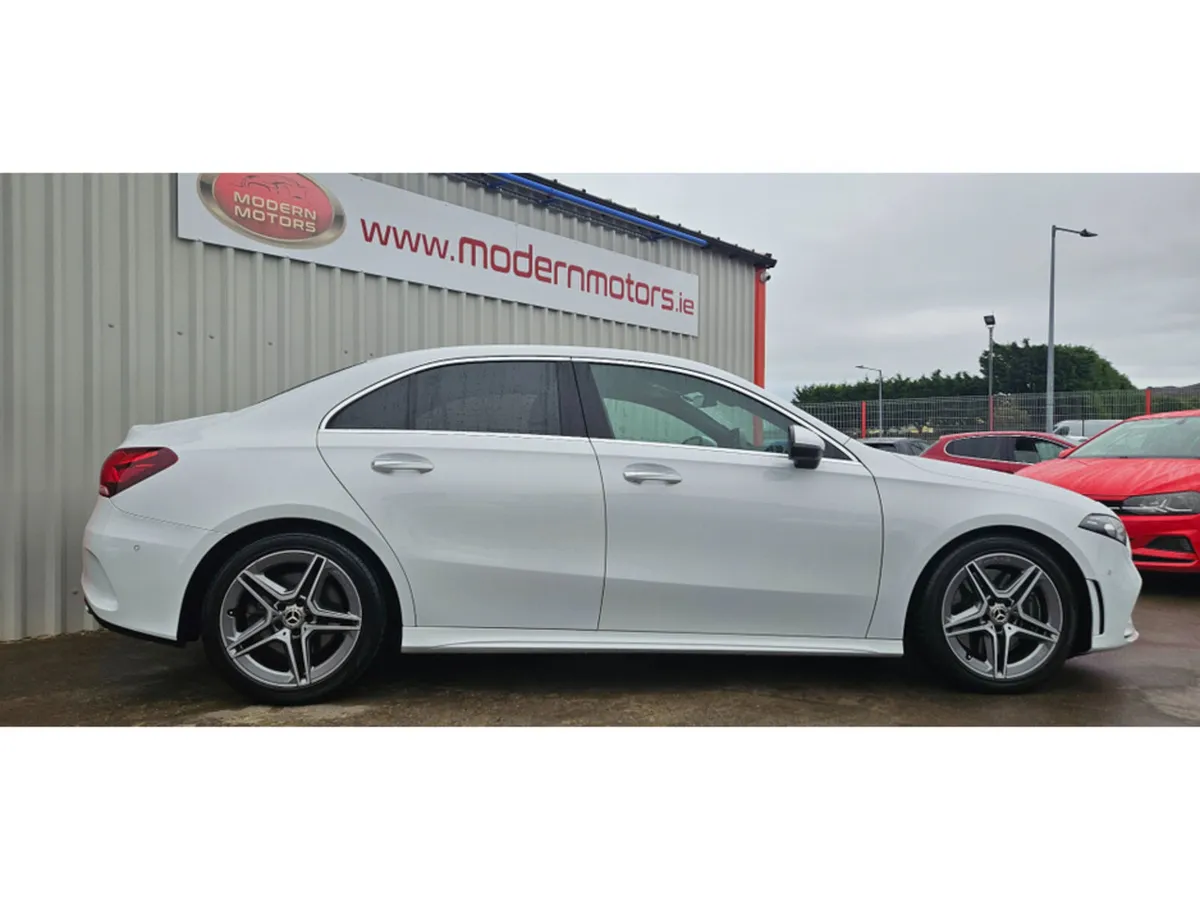 mercedes a250 4matic auto 2.0 petrol amg saloon - Image 3