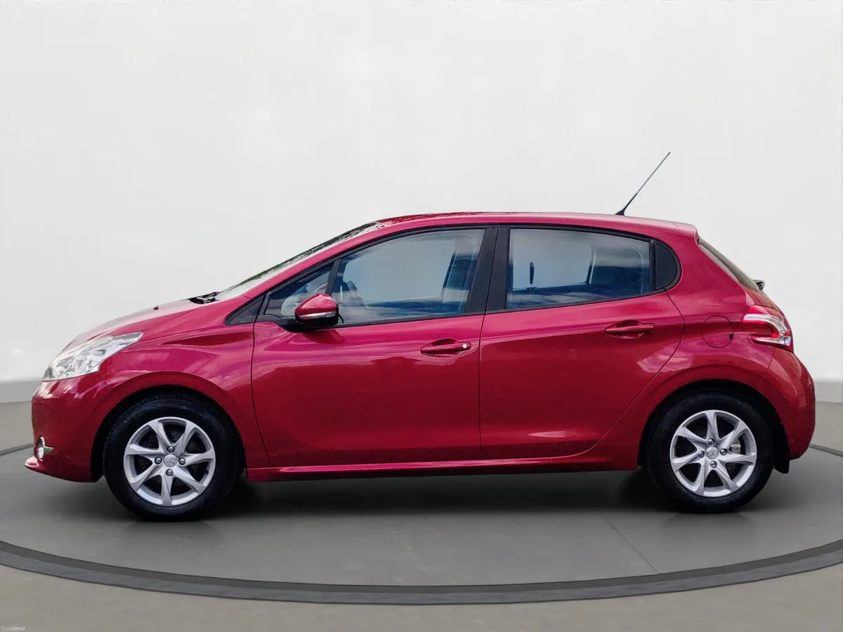 Peugeot 208 1.4 hdi Diesel - Image 4