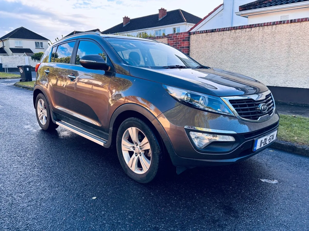 2011 Kia Sportage - NCT 12/26 - Pan roof - Image 2