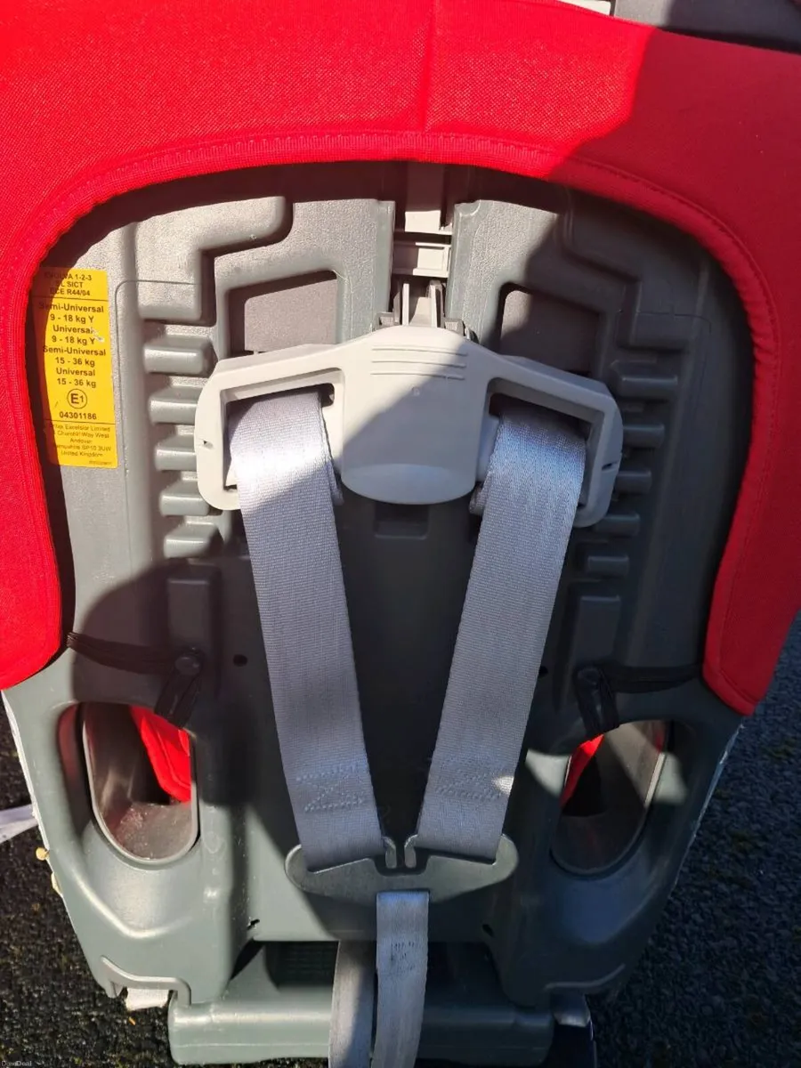 Ford alloys set & child car seat - Image 4