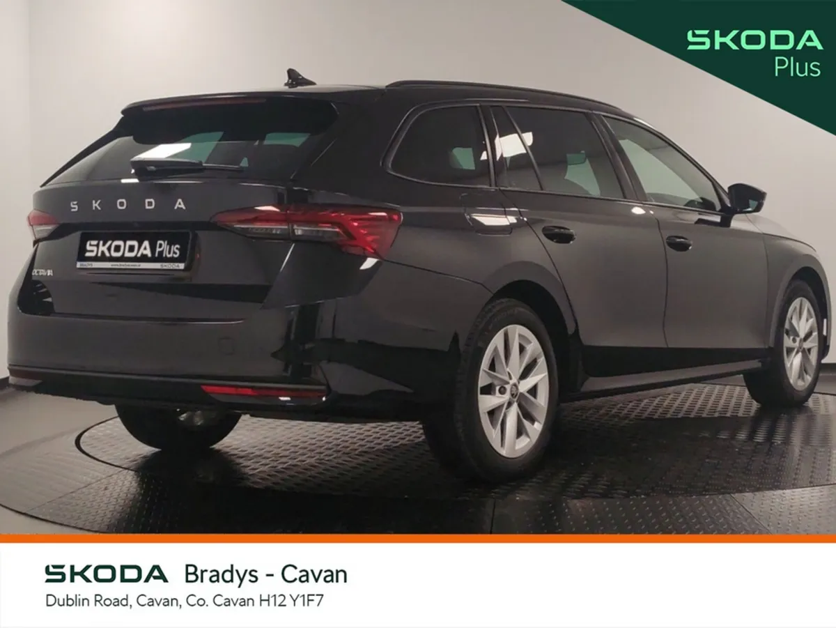 Skoda Octavia Combi SE 2.0 TDI 115HP - Image 3