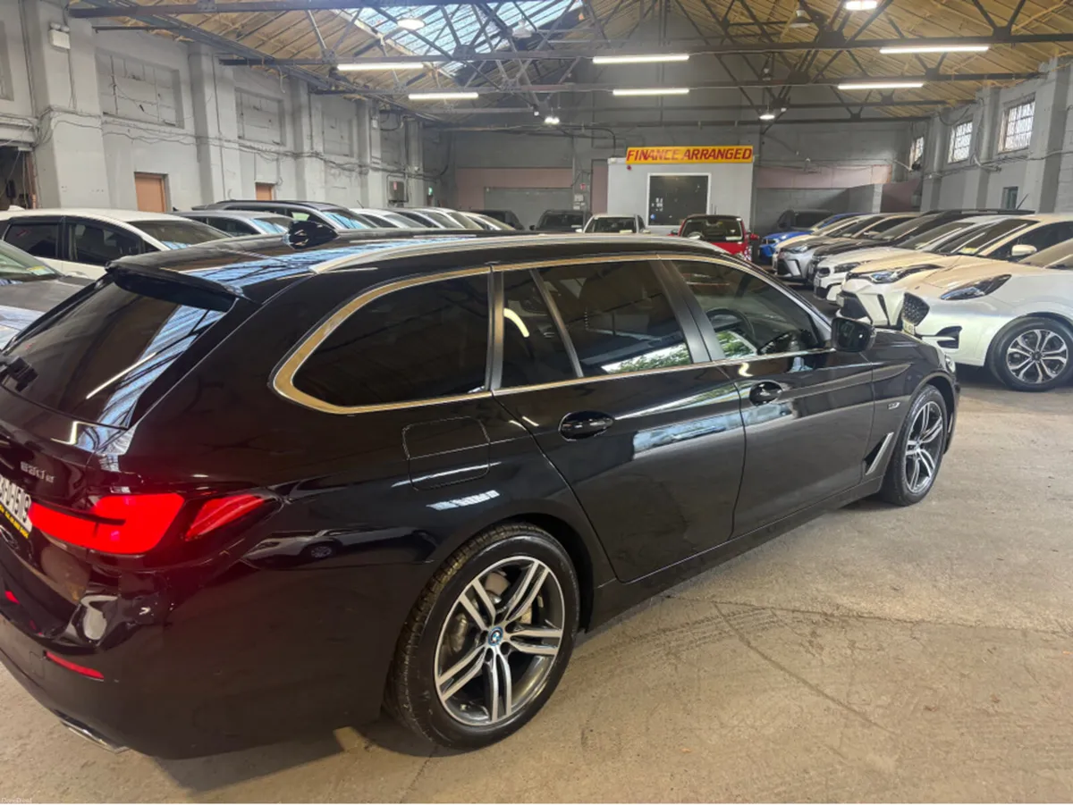 BMW 5-Series 530E XDRIVE HYBRID 5TSF 4DR AUTO Fina - Image 6