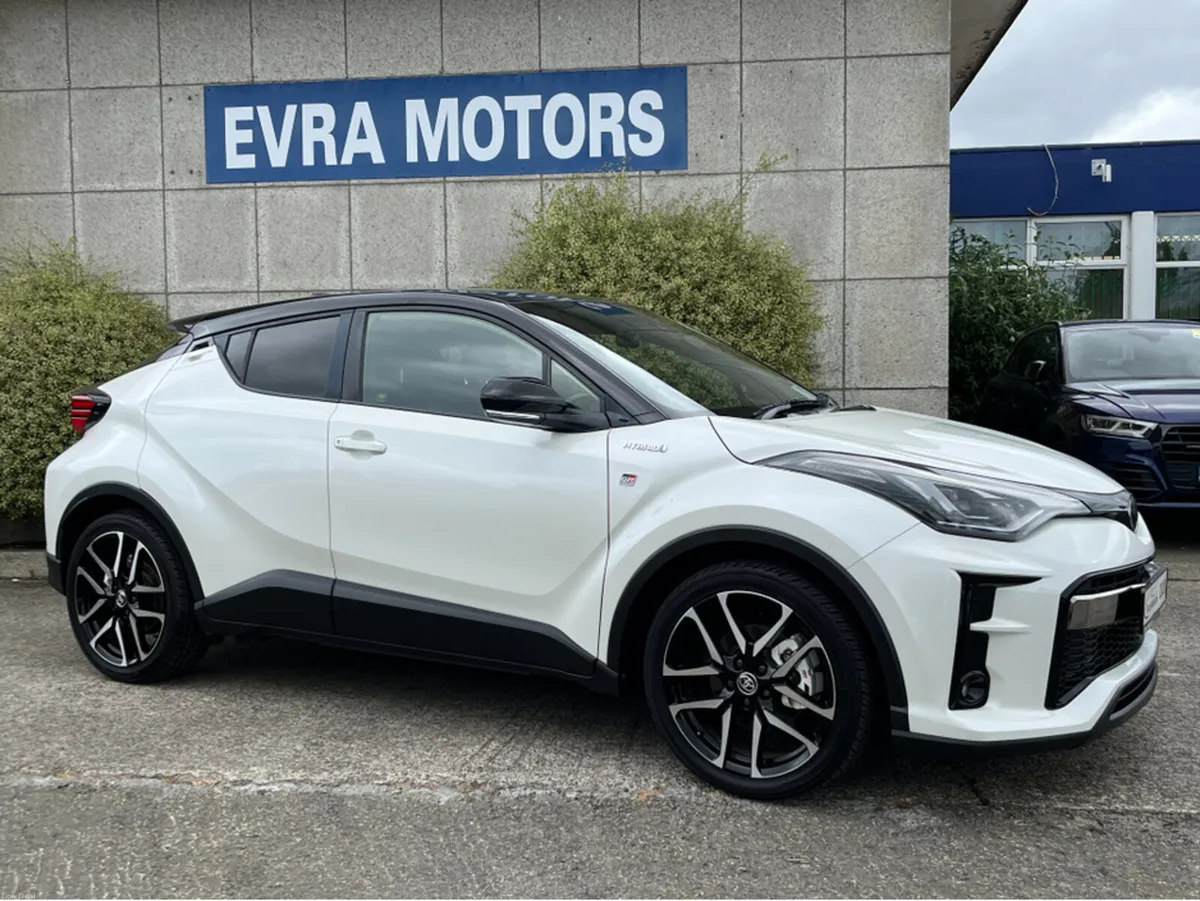 Toyota C-HR GR SPORT AUTOMATIC HYBRID 1.8 PETROL / - Image 3