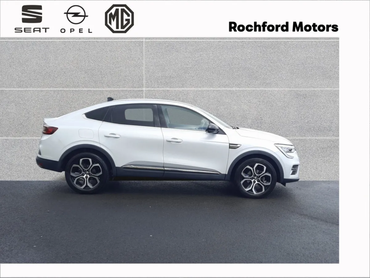 Renault Arkana TECHNO TCE 140 AUTO 5DR - Image 3