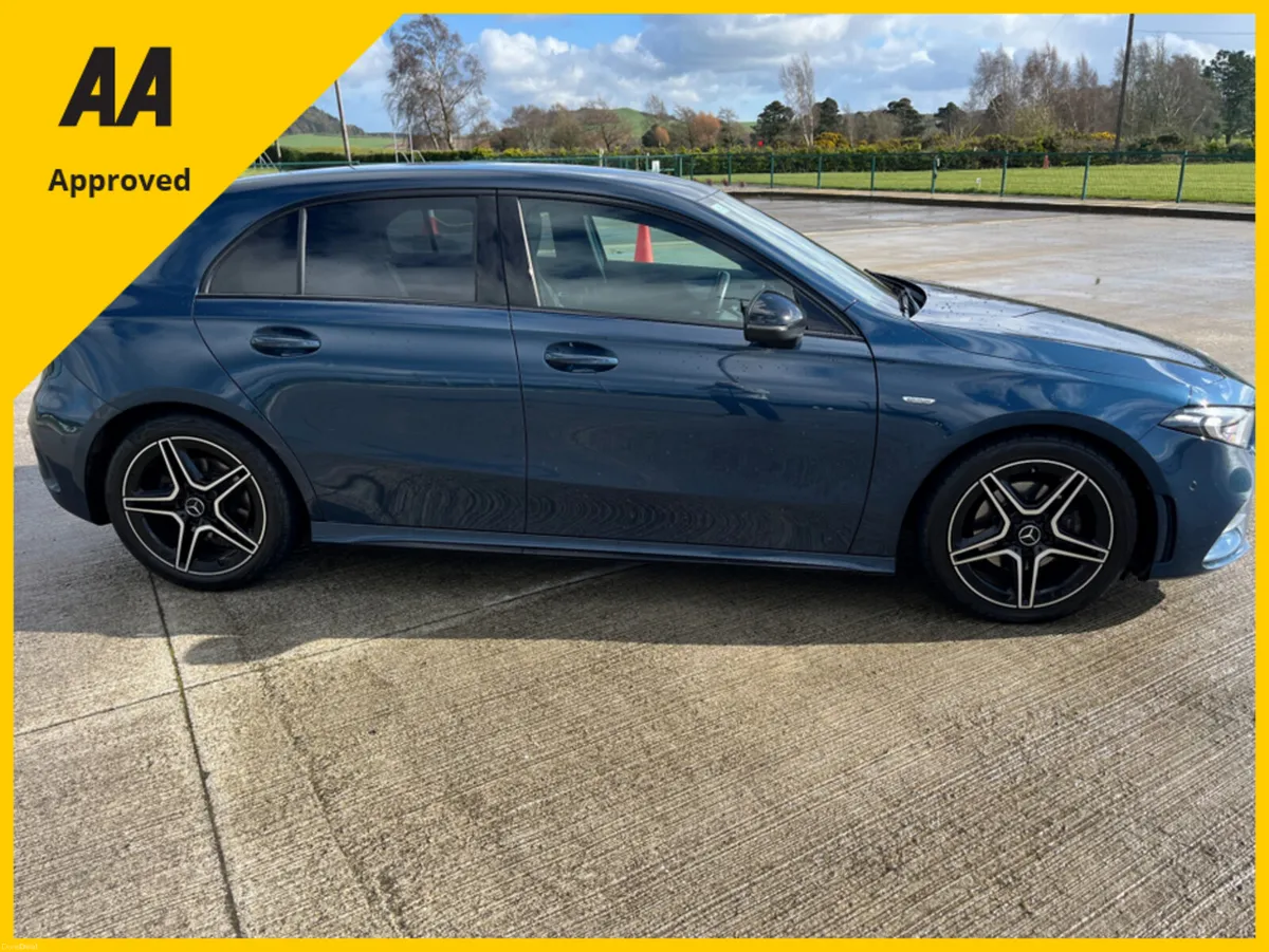 Mercedes-Benz A-Class A200 AMG LINE EXECUTIVE 5DR - Image 4