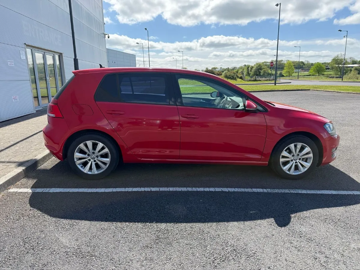 2015 Volkswagen Golf - AUTOMATIC - Image 4