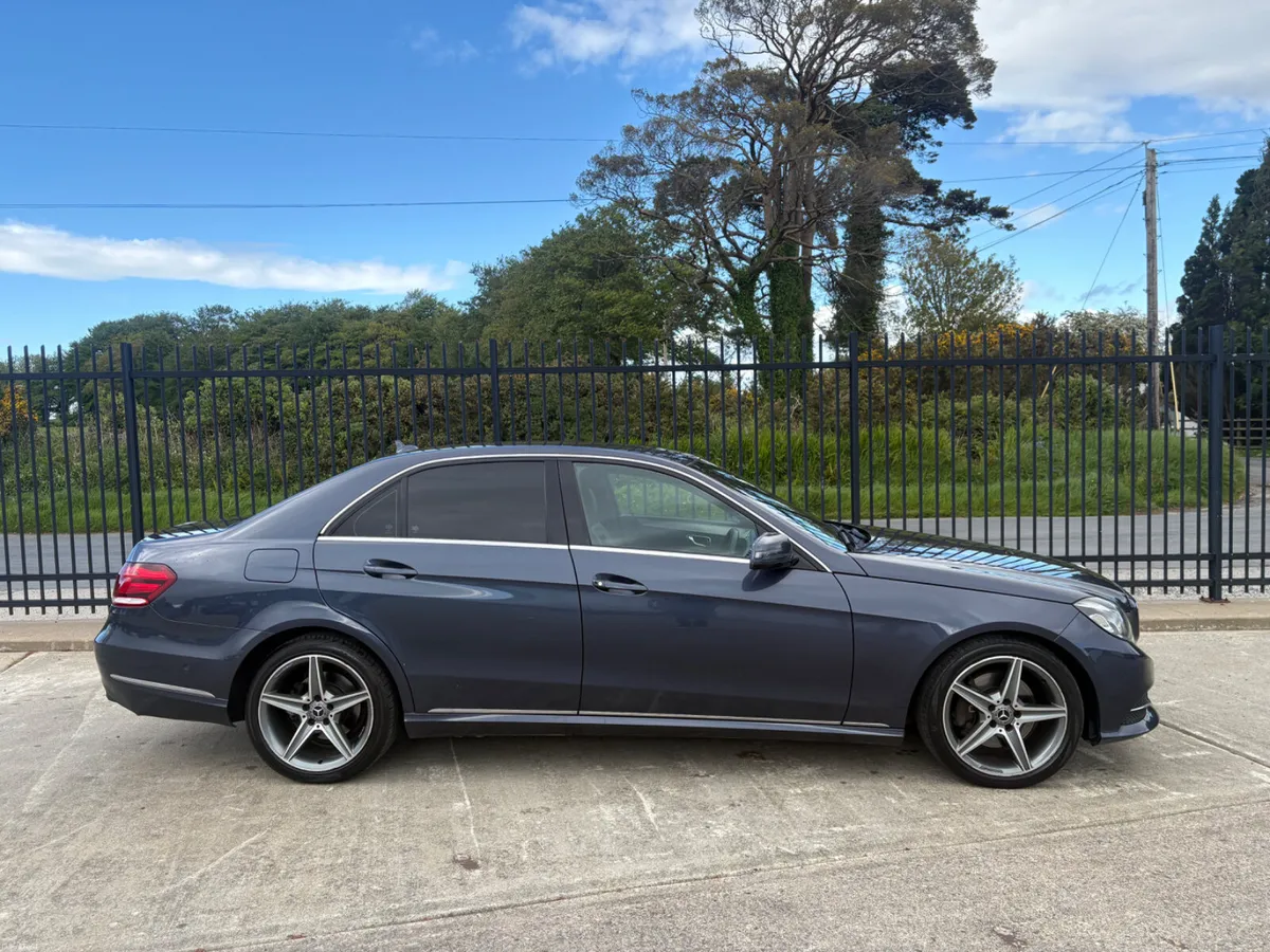 Mercedes-Benz E250 Automatic - Image 4