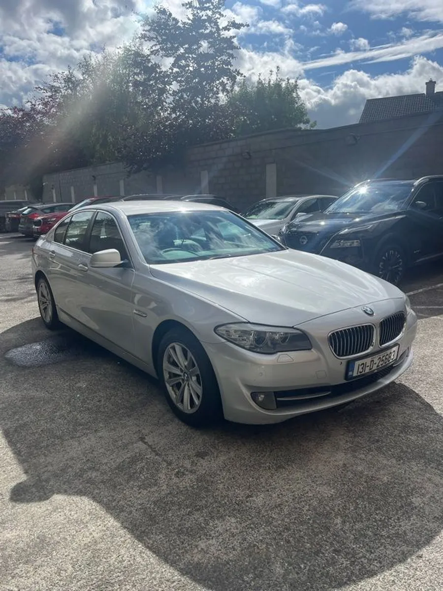 2013 Bmw 5-series - Image 2