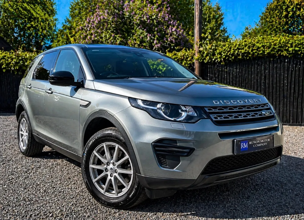 152  Land Rover Discovery Sport 2.0 TD4 Auto - Image 5