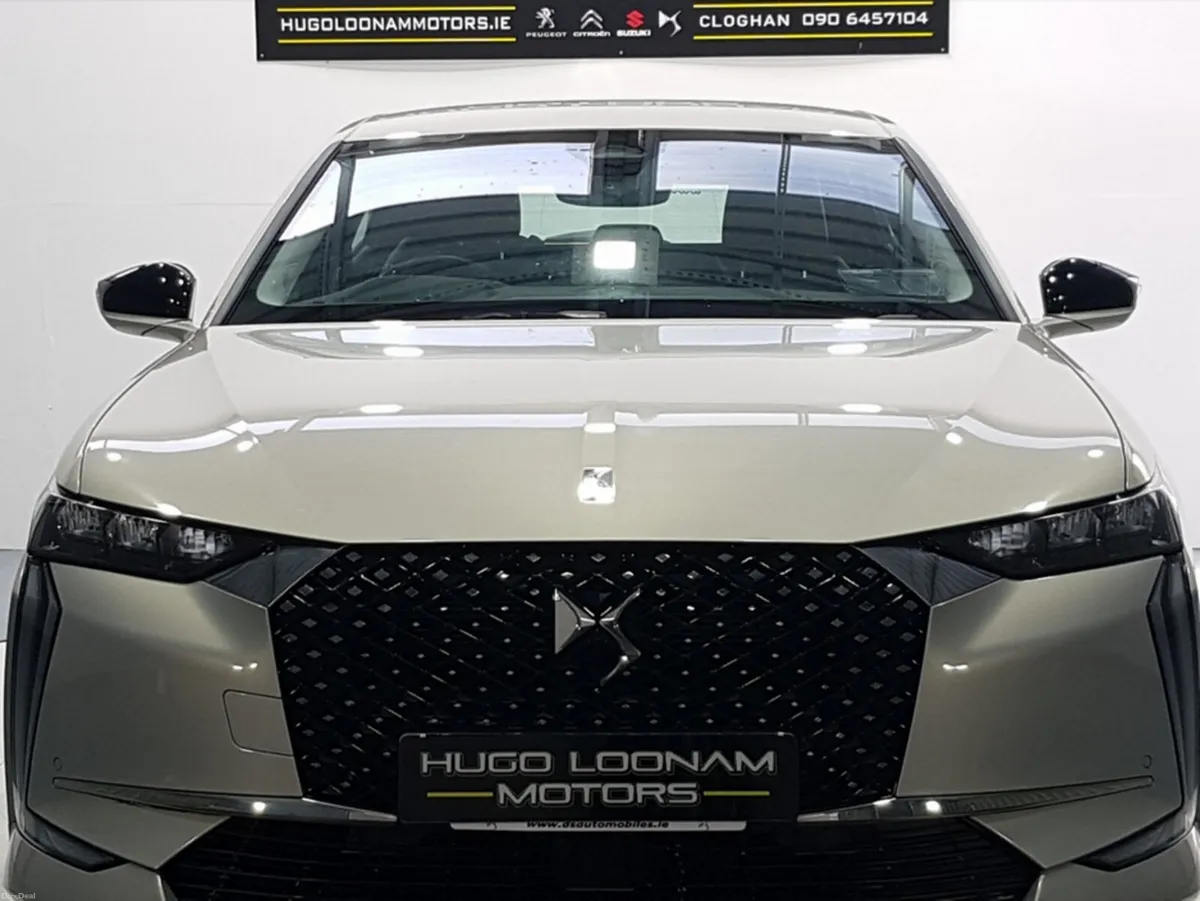 DS Automobiles DS 4 TROCADERO E-TENSE 225 4DR - Image 2