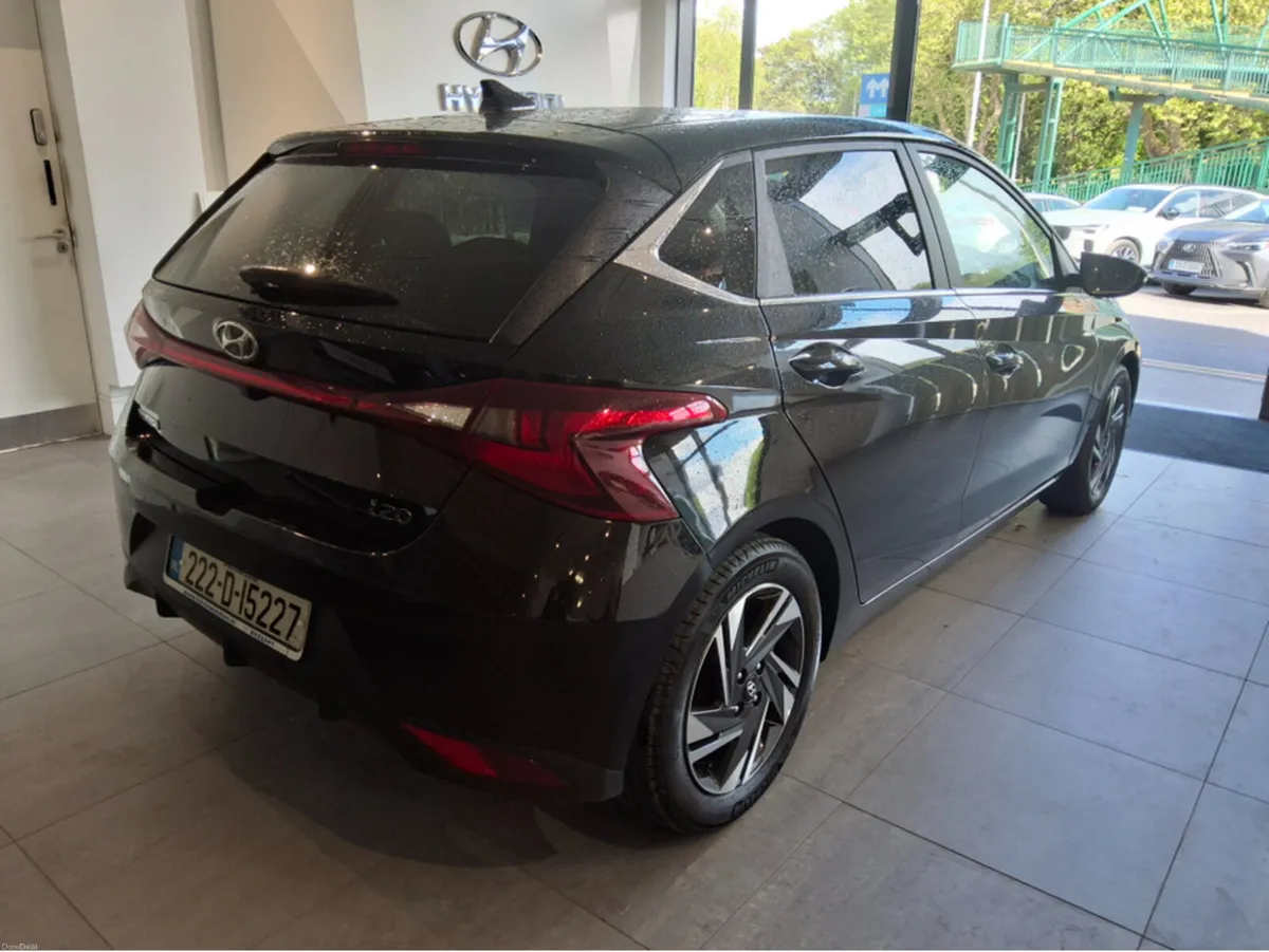 Hyundai i20 DELUXE PLUS ** VERY LOW KMS ** - Image 2