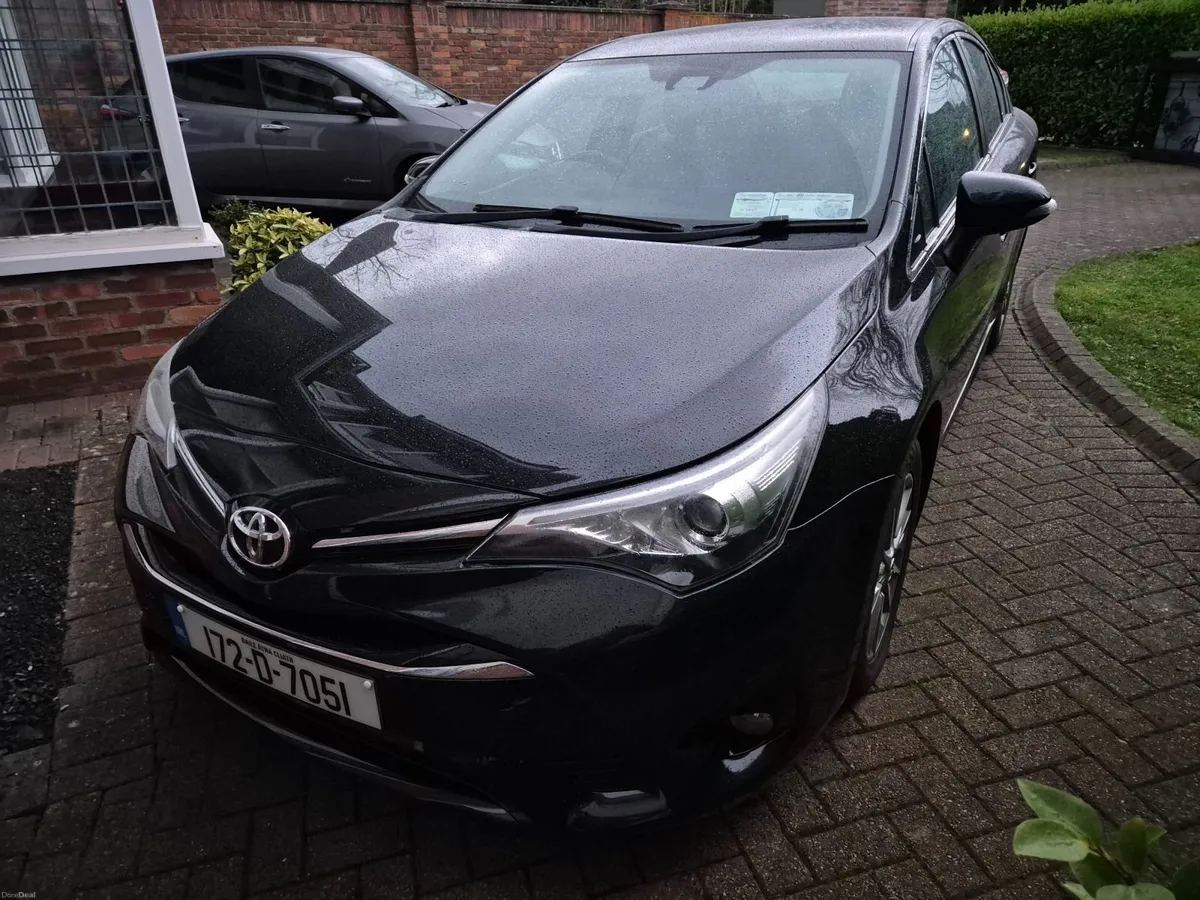 Toyota Avensis 2017 1.6 diesel - Image 1