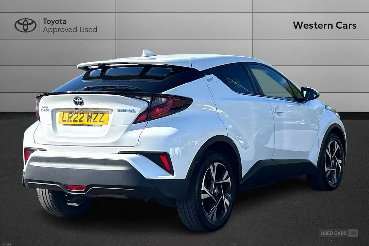 Toyota C-HR 1.8 VVT-h Design CVT Euro 6 (s/s) 5dr - Image 2
