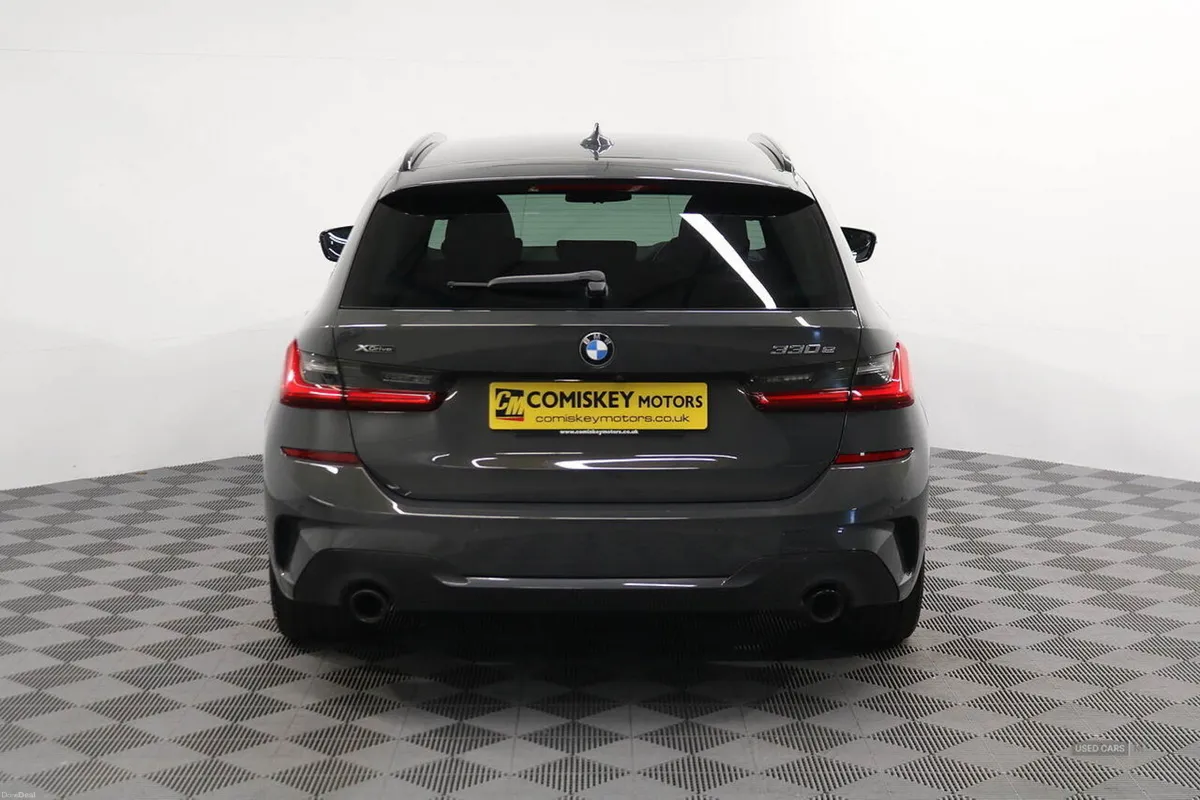 BMW 3-Series 330e M Sport Pro Edition - Image 5