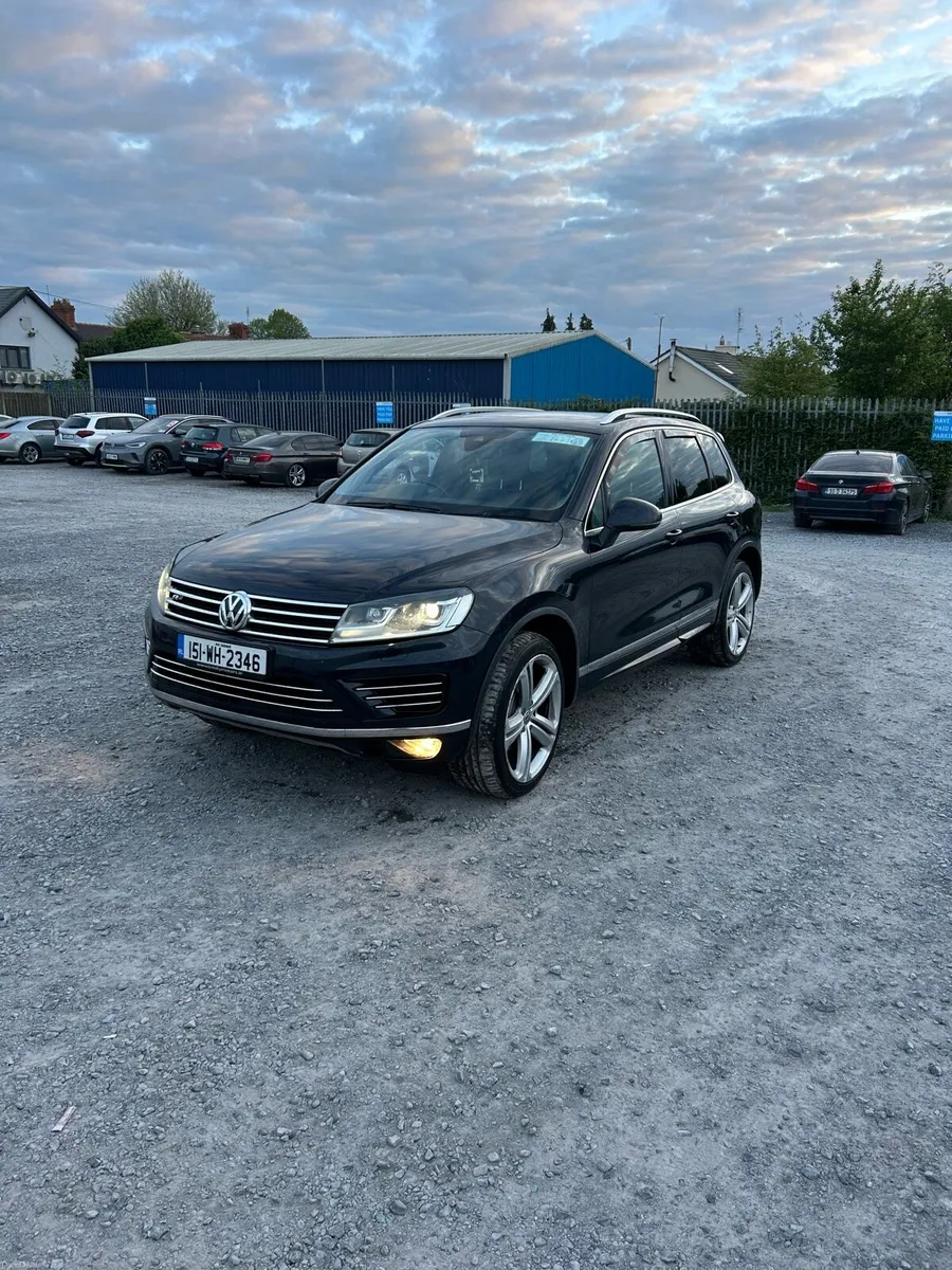2015 vw Touareg rline v6 - Image 2