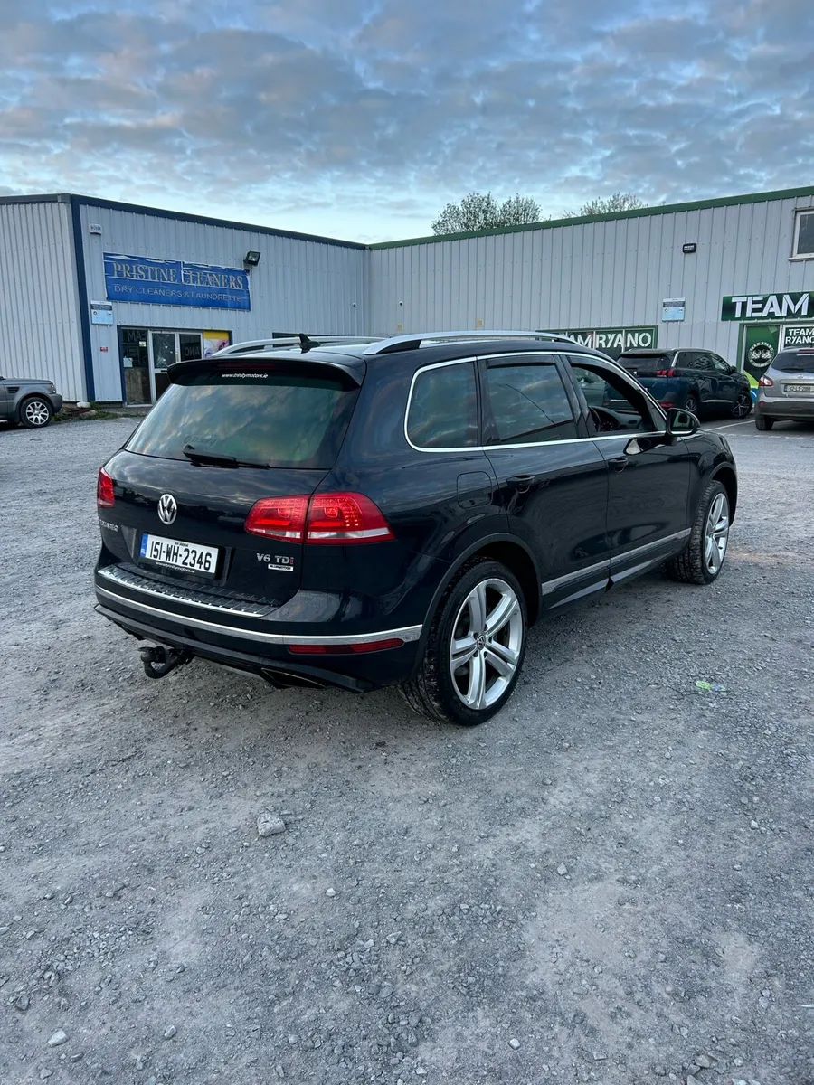 2015 vw Touareg rline v6 - Image 4