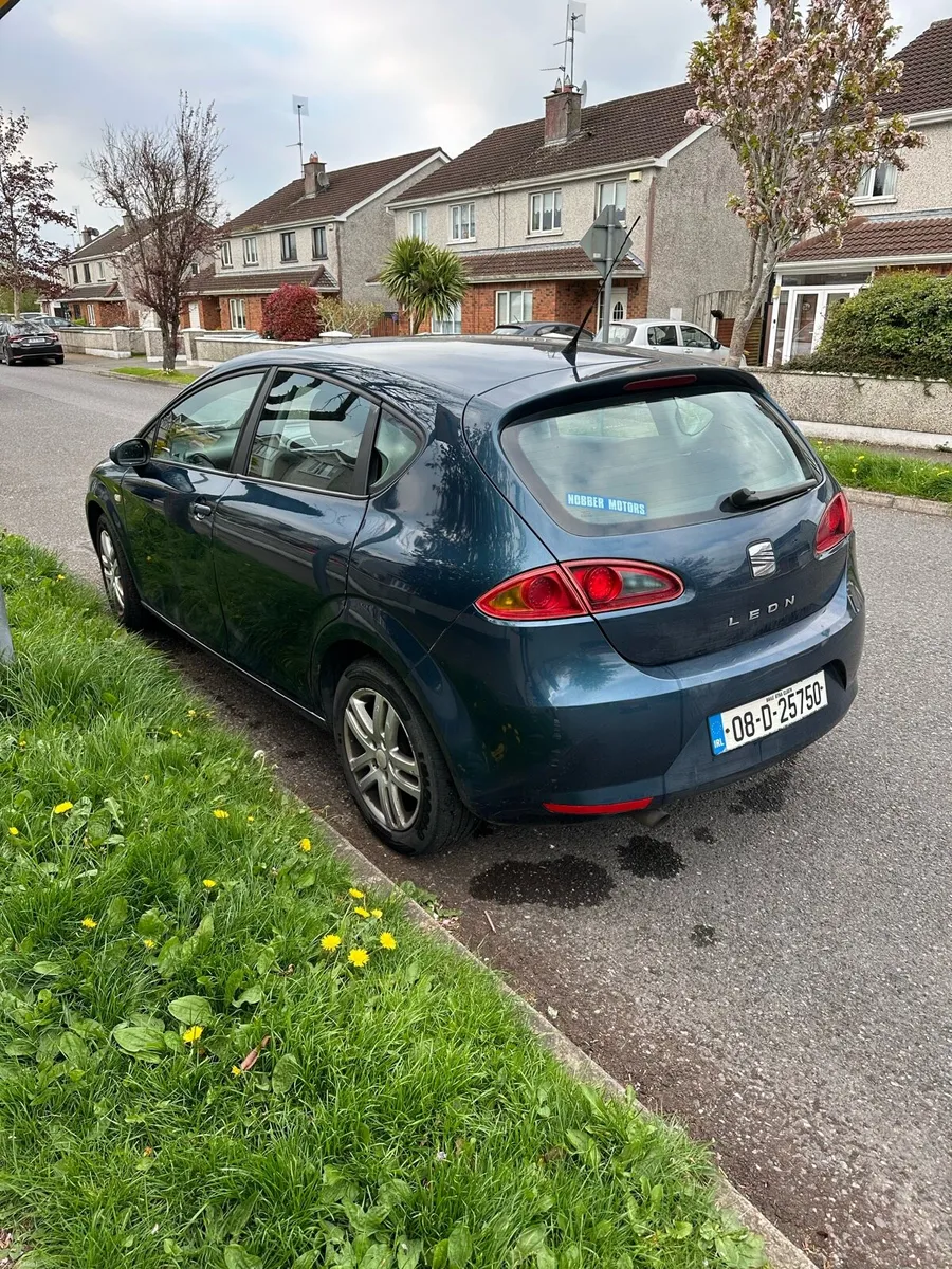 Car - Image 4