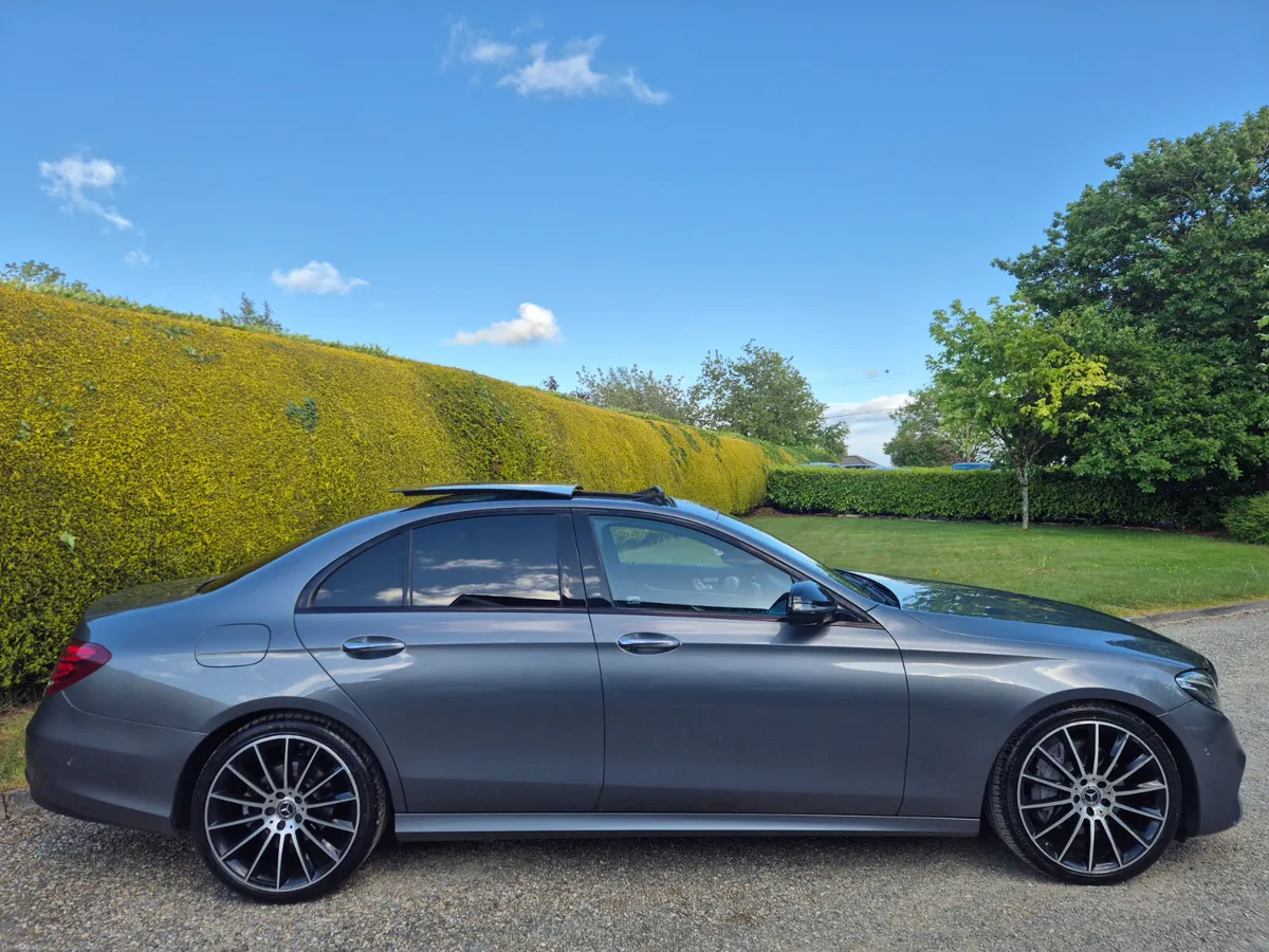 2020'MERCEDES E300 Diesel AMG Night Edition - Image 3