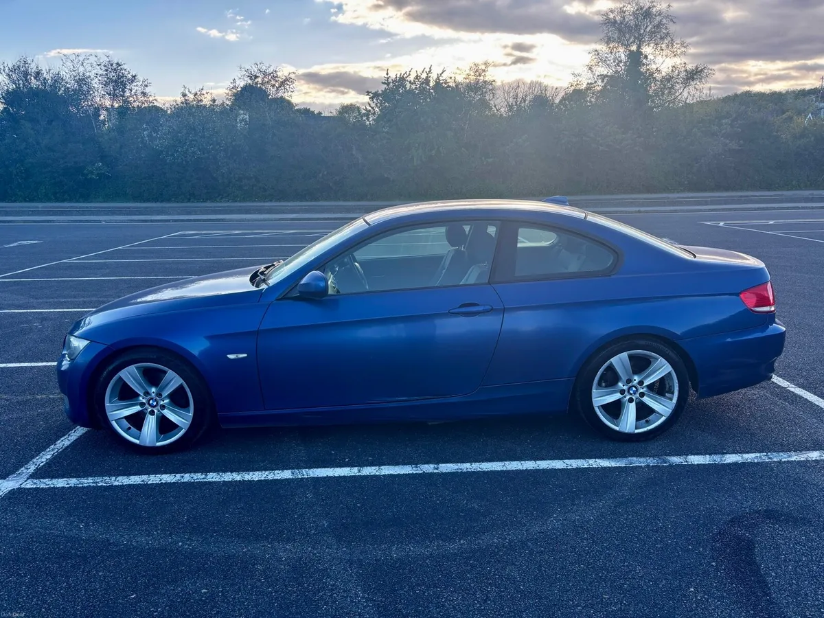 BMW 320D Coupe (E92 SE HIGHLINE) Manual - Image 2