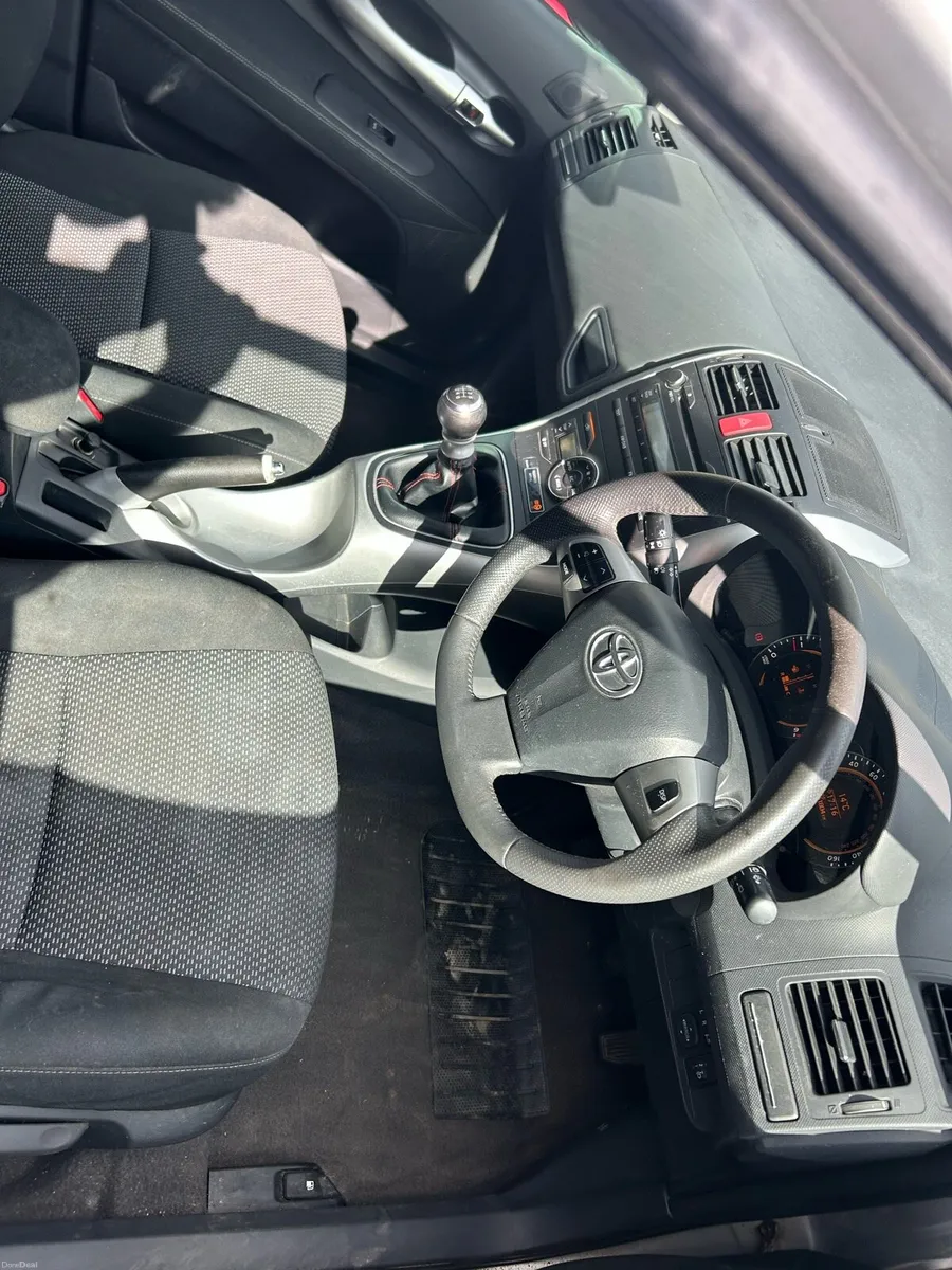 2010 Toyota Auris TR 1.4 D4D Manual - Image 6