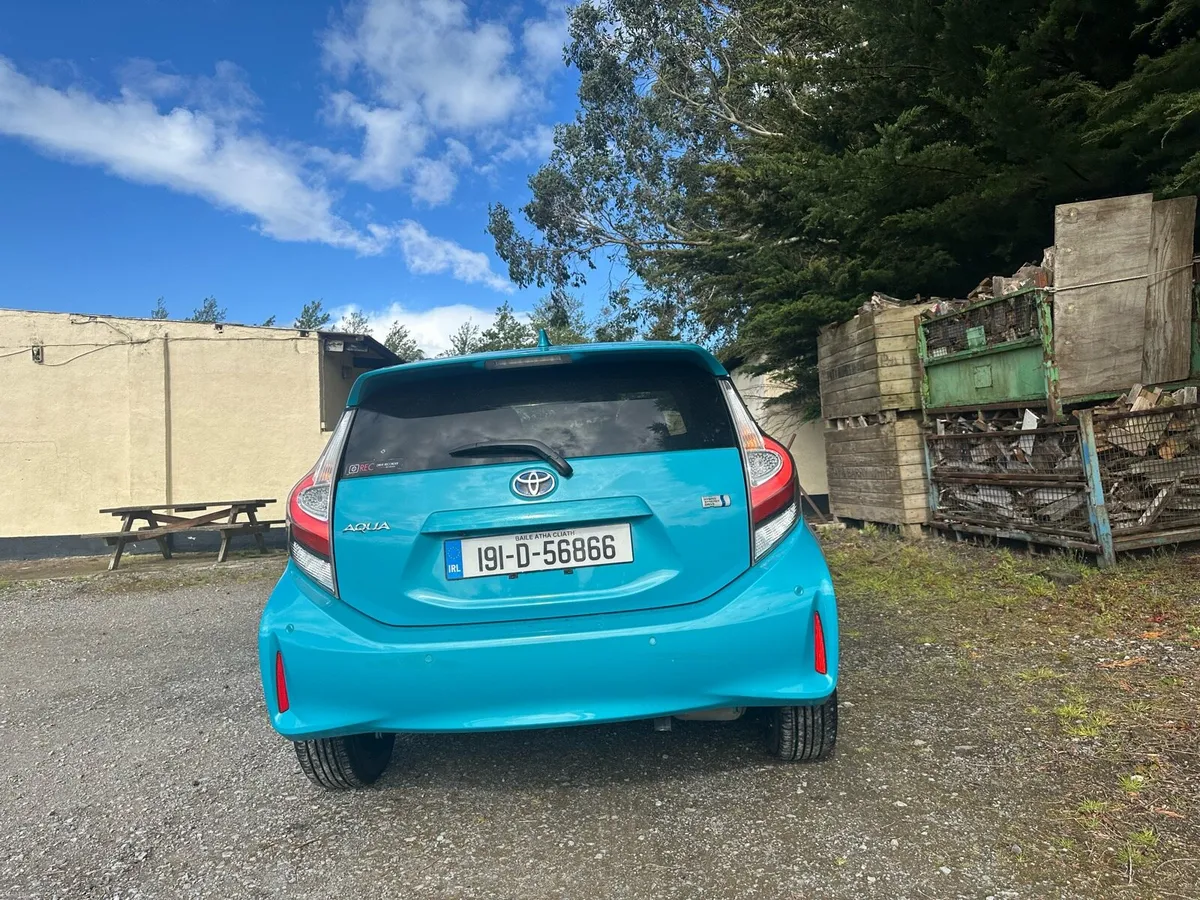 Toyota Aqua 191 Hybrid 1.5 - Image 3