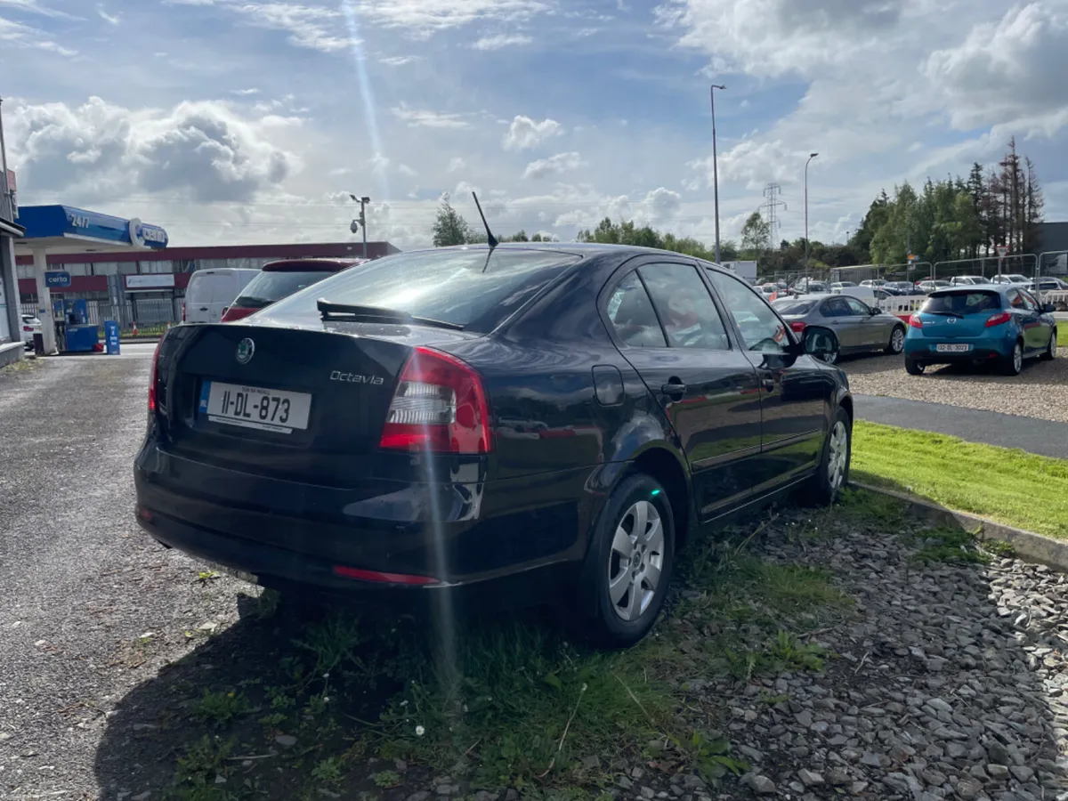 2011 Skoda Octavia 1.6TDI Elegance - Image 3