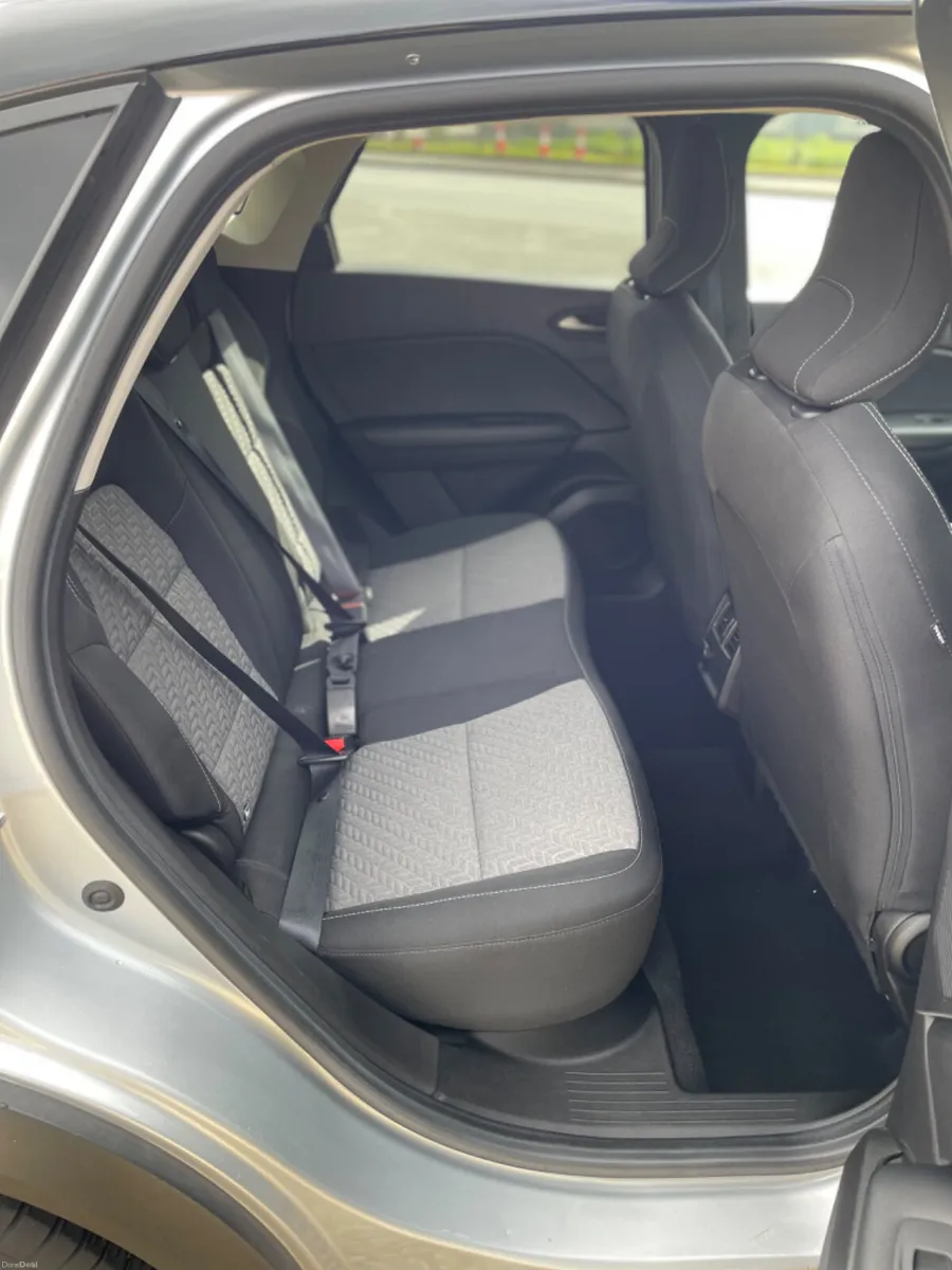 2022 Renault Captur 1.0 TCe 90 DFull Limited - Image 6
