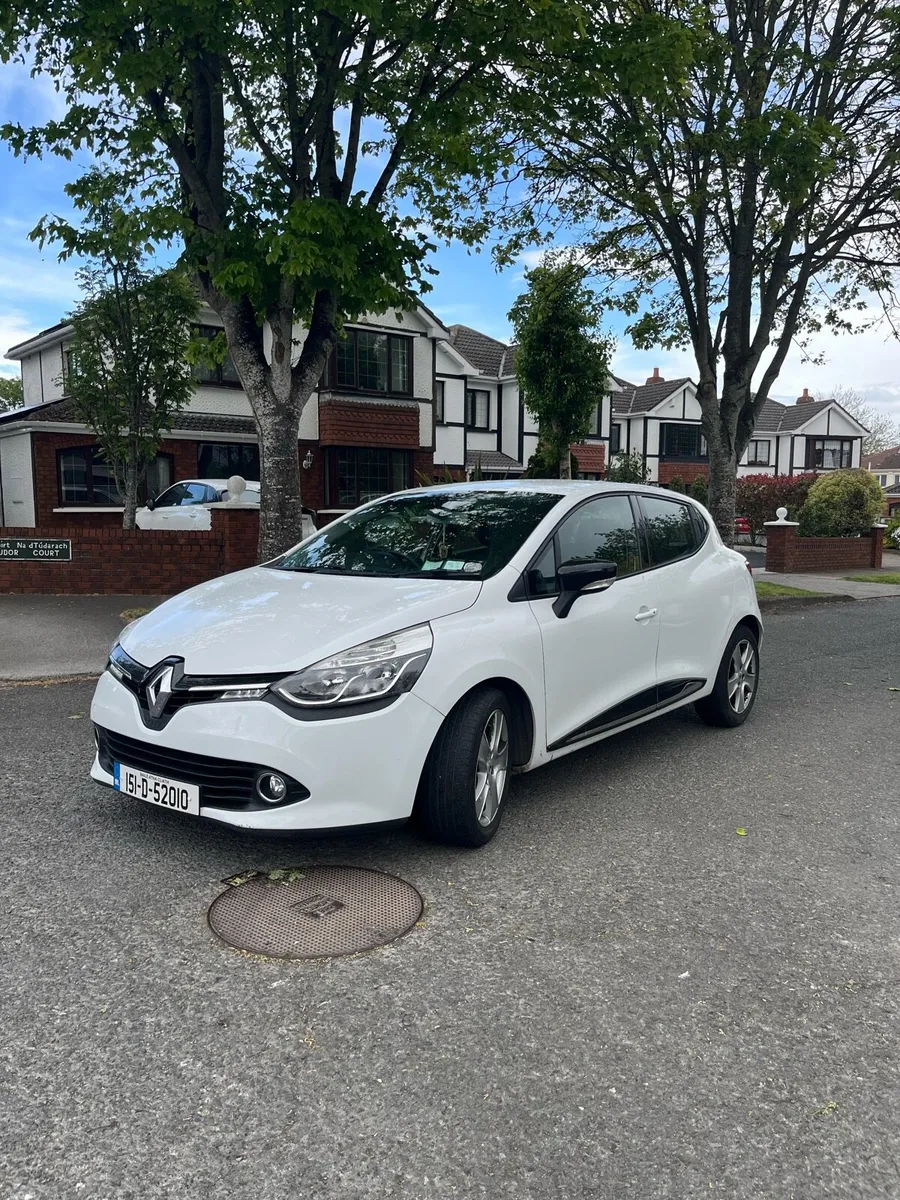 Renault Clio 2015 - Image 2