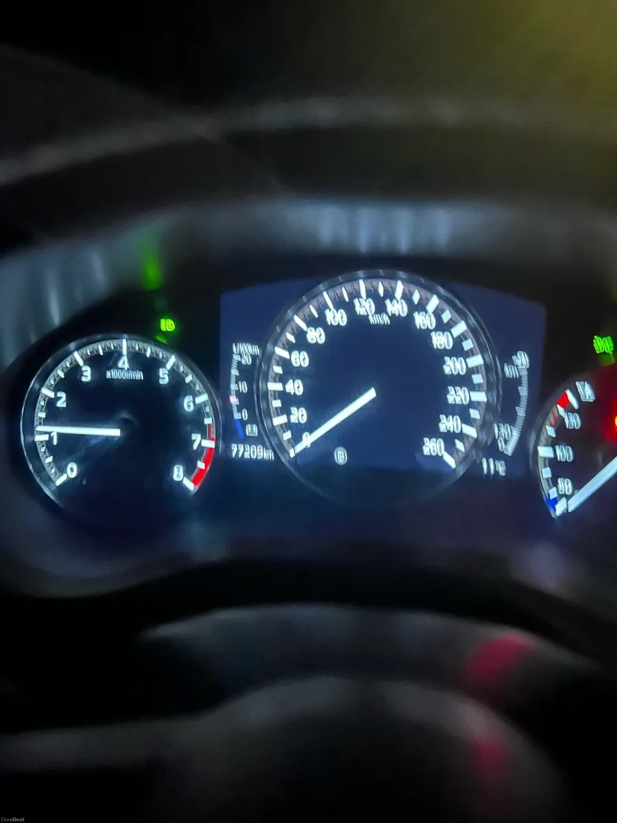 Car - Image 3