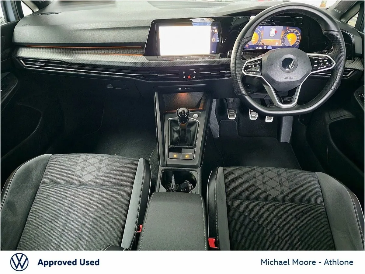 Volkswagen Golf 2.0 TDI 150BHP R-Line - Image 2