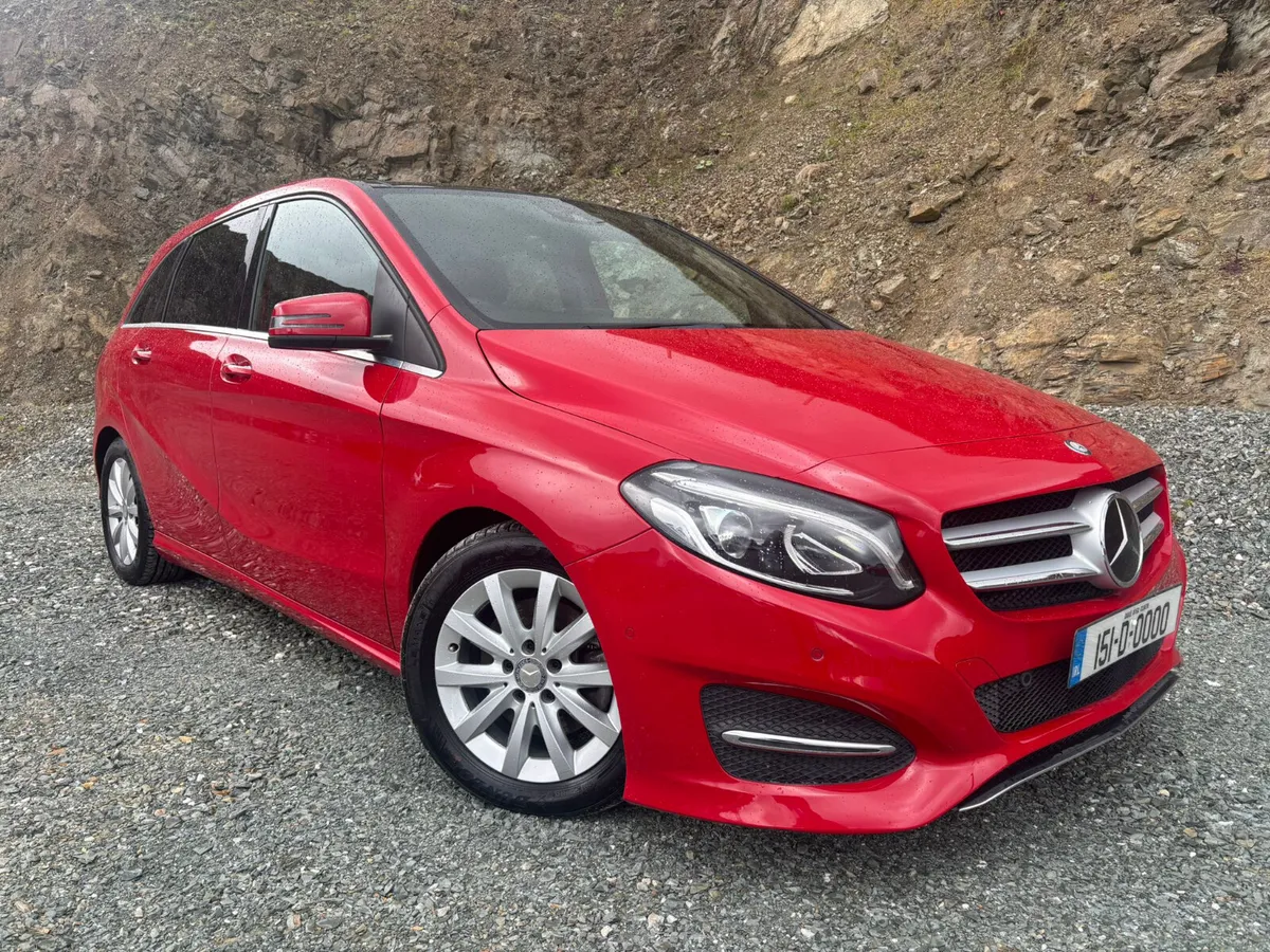 2015 MERCEDES B - CLASS SPORT - PAN ROOF - Image 1