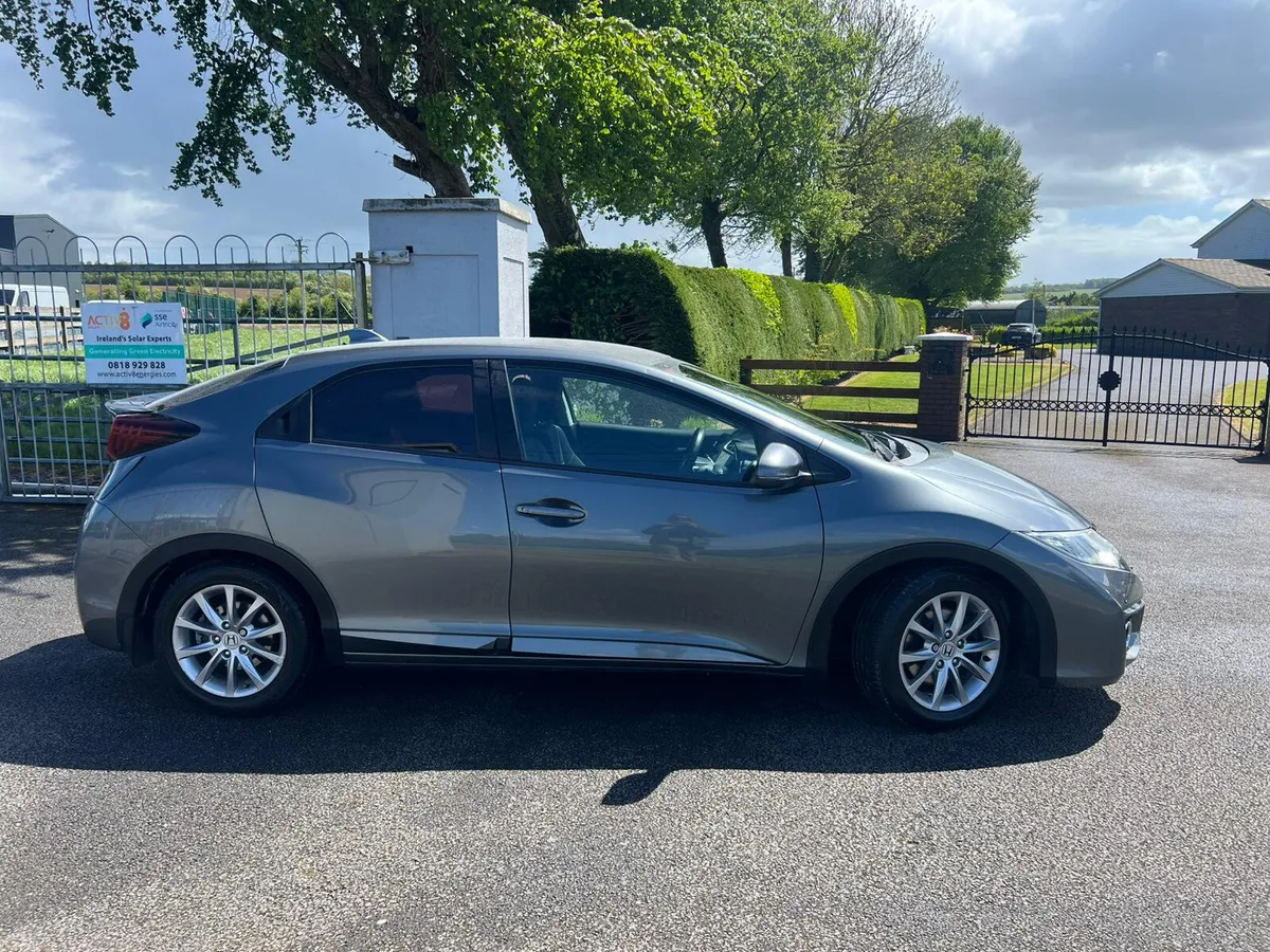 Honda Civic SE D-TEC 2015 - Image 3