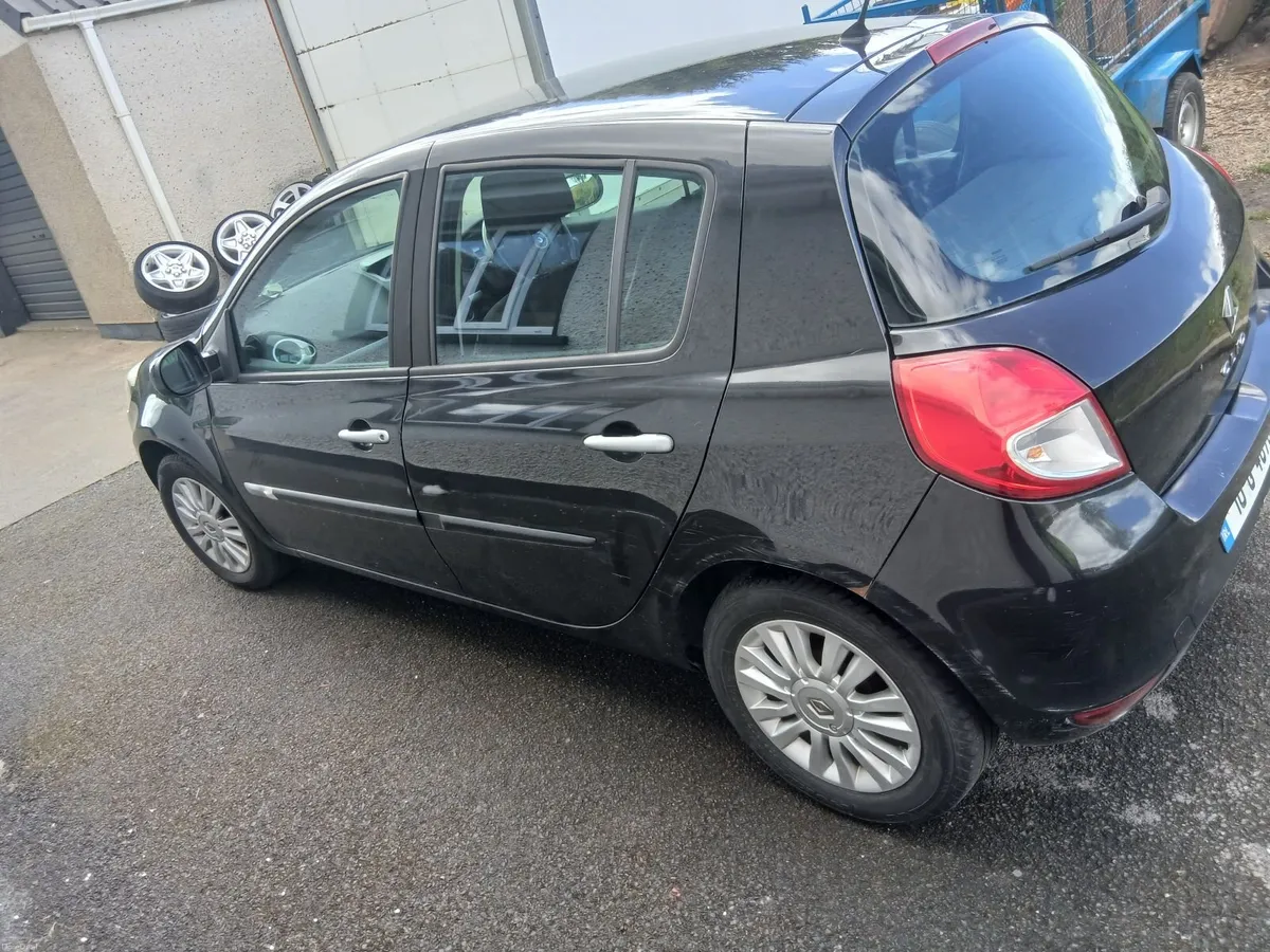 Renault Clio 2010 - Image 3