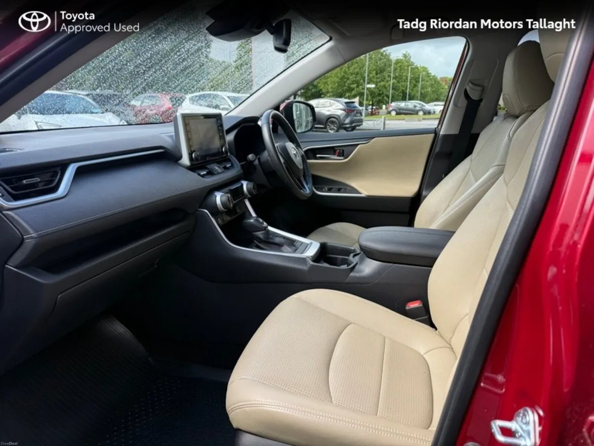 Toyota RAV4 RAV4 HYBRID SOL - Image 6