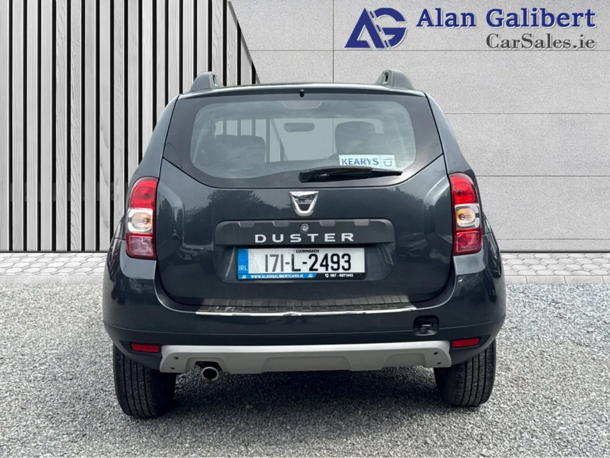 Dacia Duster SIGNATURE 1.5 DCI 110 4X 4DR - Image 4