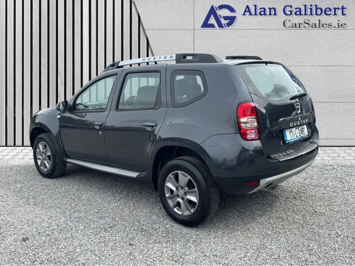 Dacia Duster SIGNATURE 1.5 DCI 110 4X 4DR - Image 2