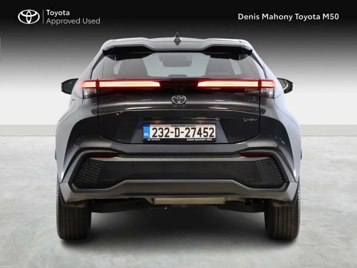 Toyota C-HR Sport Hybrid - Image 4