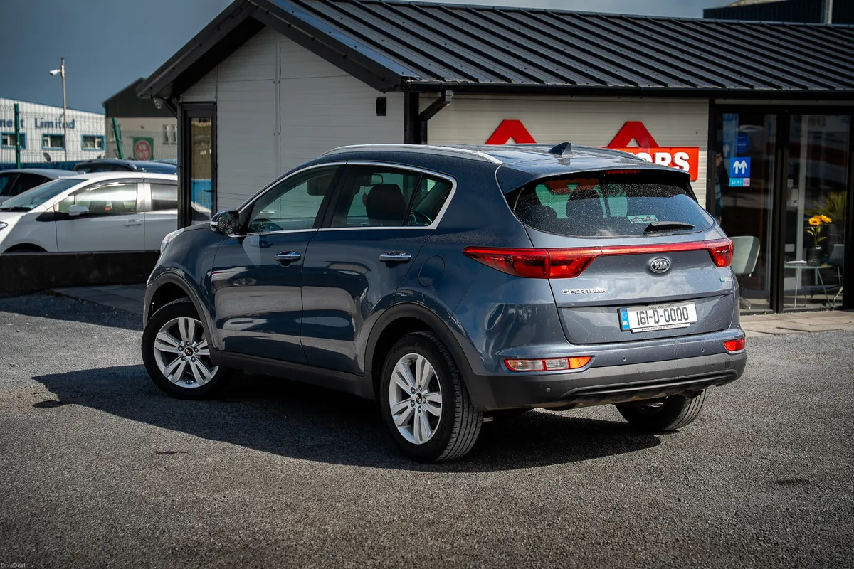 Kia Sportage 2016 Petrol - Image 2
