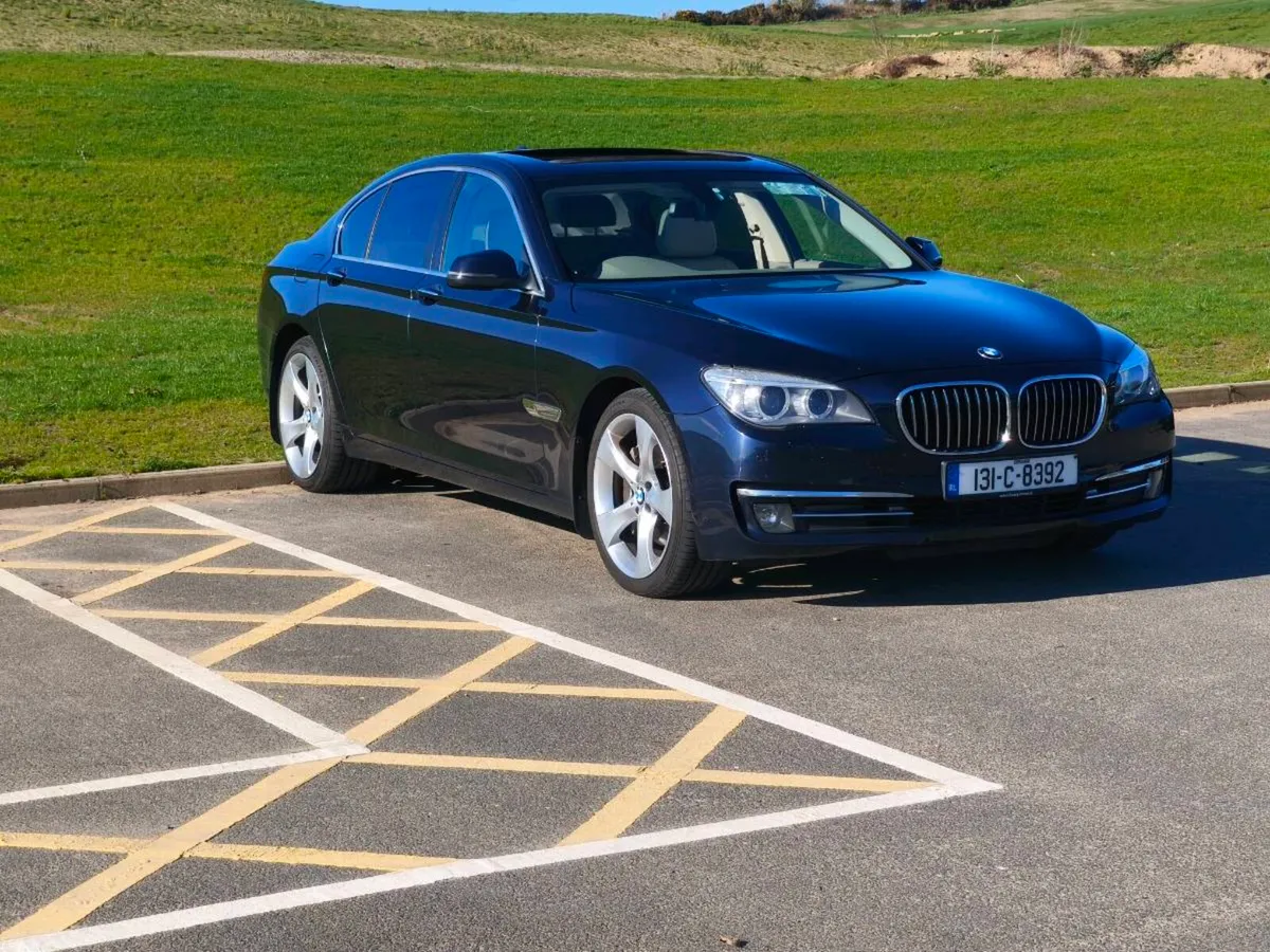BMW 730 D SE - Image 1